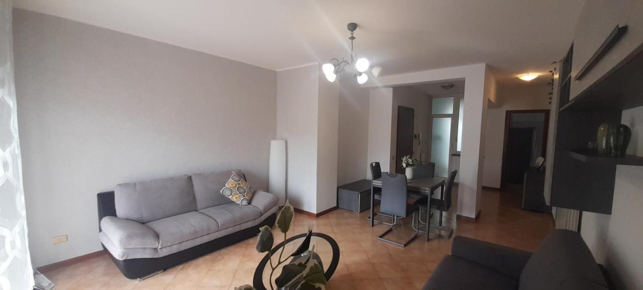 Il Tulipano Apartment Civitavecchia Luaran gambar