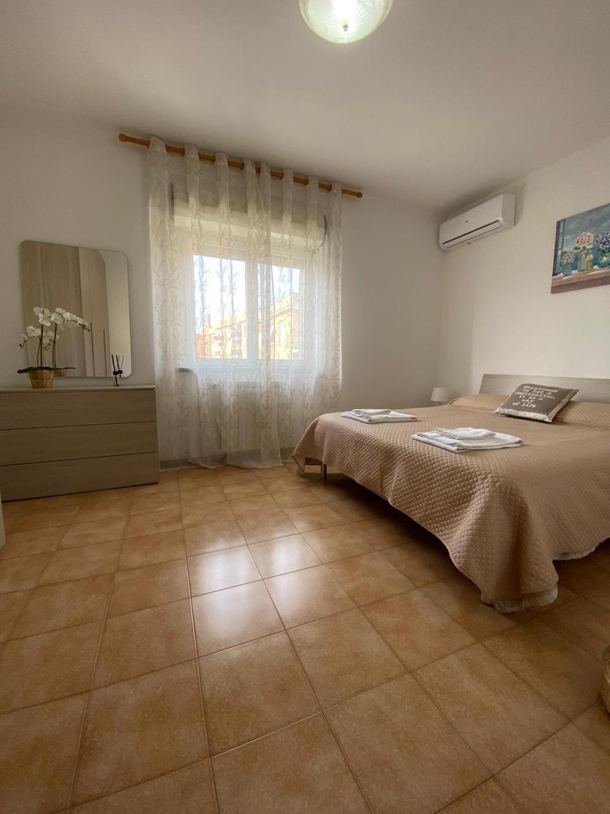 Il Tulipano Apartment Civitavecchia Luaran gambar