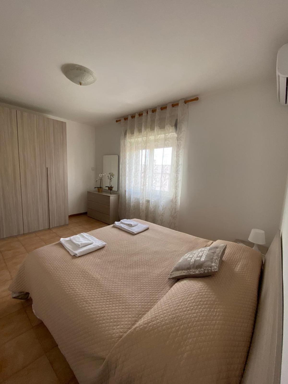 Il Tulipano Apartment Civitavecchia Luaran gambar