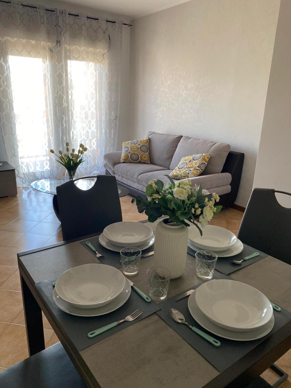 Il Tulipano Apartment Civitavecchia Luaran gambar